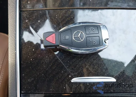 2016 Mercedes-Benz E 400 4Matic z USA, uszkodzony, nr VIN WDDKJ6HBXGF333768